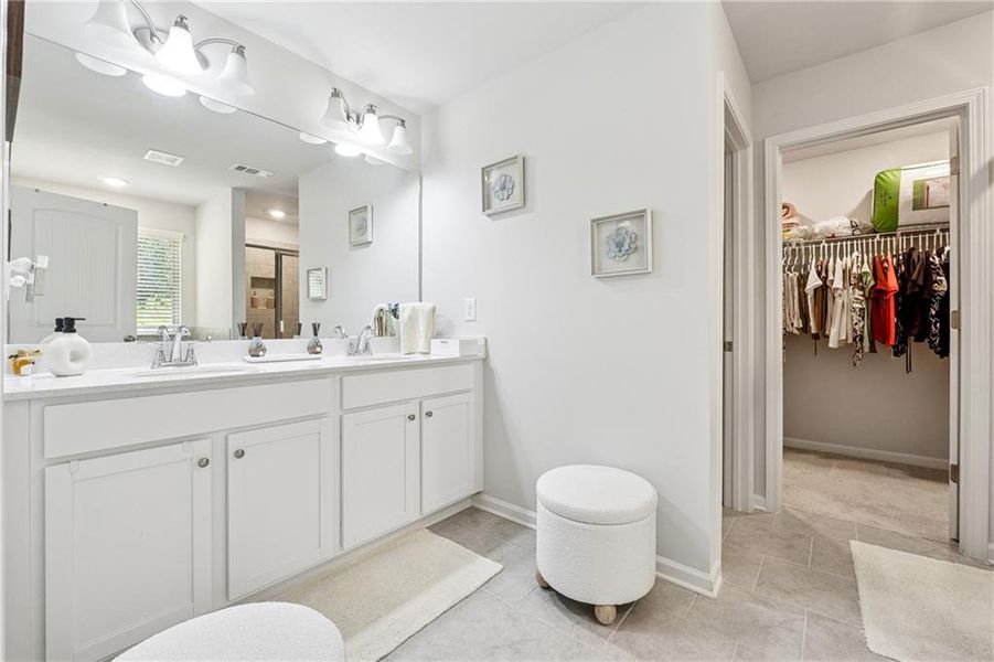 Furnished interior view inside a new home in Bracknell, Loganville (Image 15). Furnished interior view inside a new home in Bracknell, Loganville (Image 15).