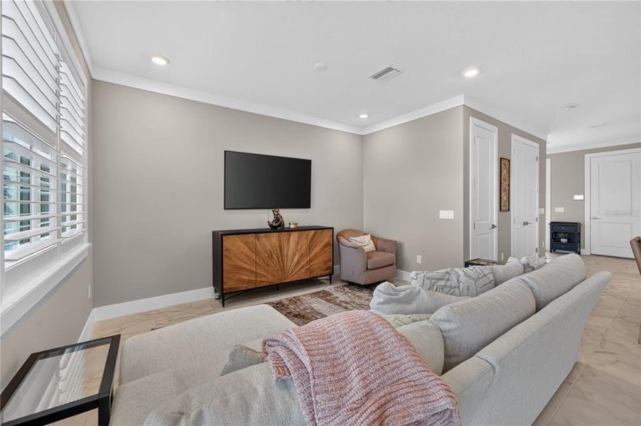 Furnished interior view inside a new home in , Wesley Chapel (Image 8).