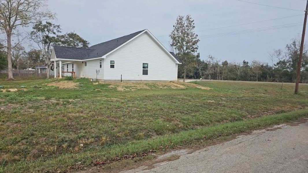 Exterior details and patio area of a home in , Dayton (Image 3).