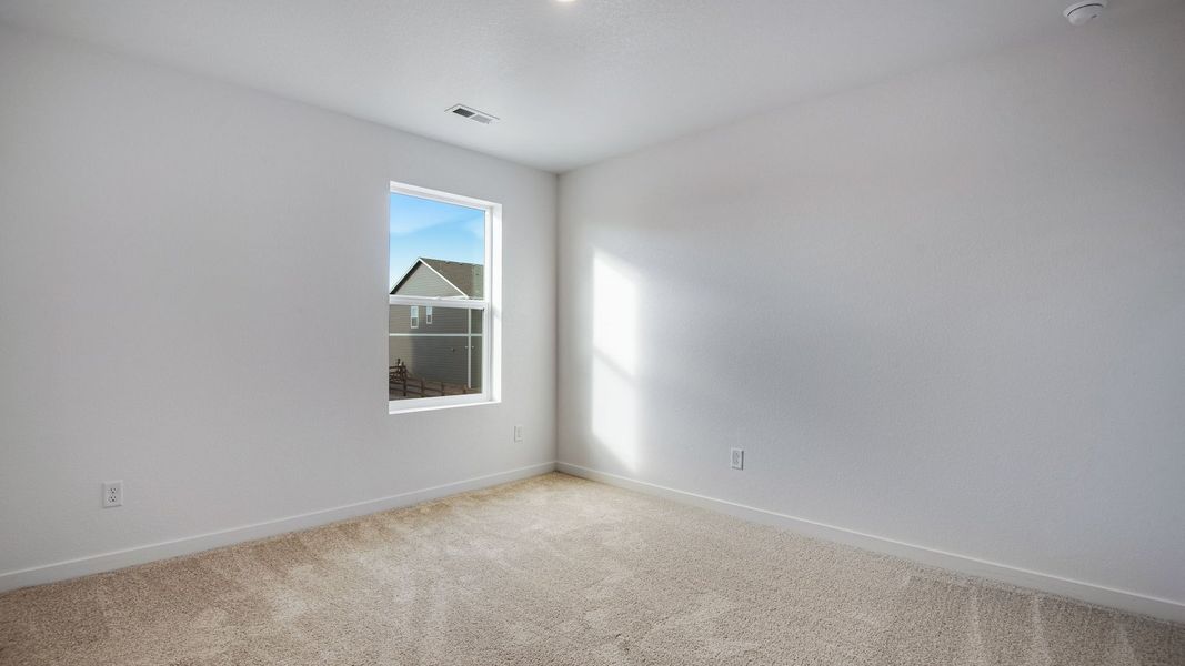 Spacious, unfurnished interior of a new home in Silver Peaks, Lochbuie (Image 32). Spacious, unfurnished interior of a new home in Silver Peaks, Lochbuie (Image 32).