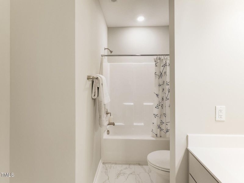 29_3617LongleafEstatesDrive_029_mls