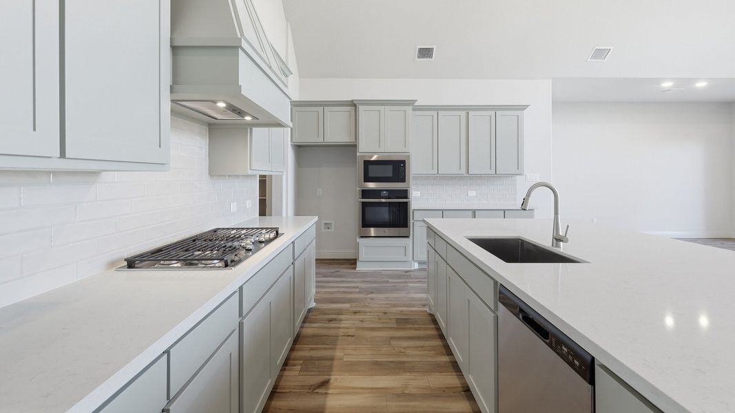 Furnished interior view inside a new home in Lakeshore Bluffs, Shady Shores (Image 30).