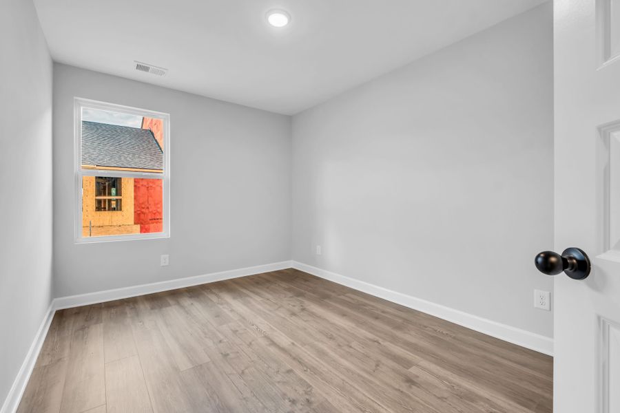 Spacious, unfurnished interior of a new home in Anderson Park, Hendersonville (Image 20). Spacious, unfurnished interior of a new home in Anderson Park, Hendersonville (Image 20).