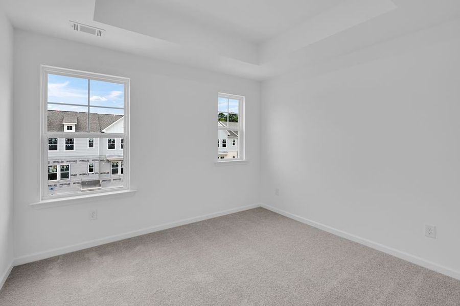 Spacious, unfurnished interior of a new home in Rosewood Farm, Lawrenceville (Image 14).