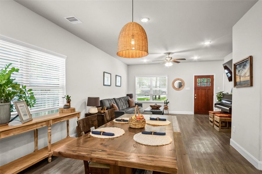 Furnished interior view inside a new home in , Conroe (Image 5).