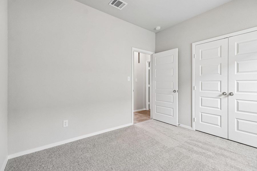 Spacious, unfurnished interior of a new home in Harvest Ridge, Elgin (Image 16). Spacious, unfurnished interior of a new home in Harvest Ridge, Elgin (Image 16).