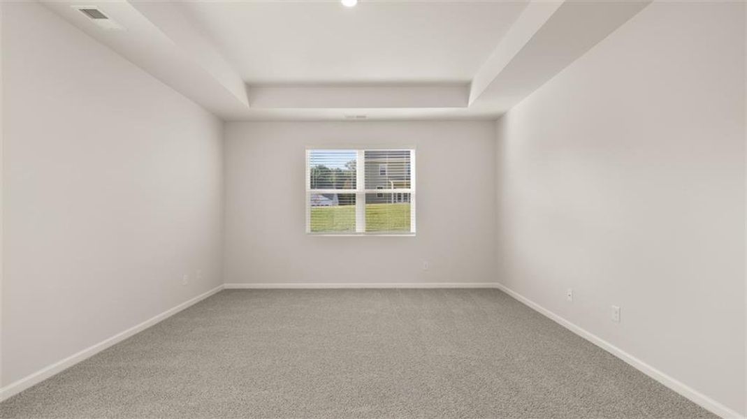 Spacious, unfurnished interior of a new home in Preserve at Dove Creek, Statham (Image 26).