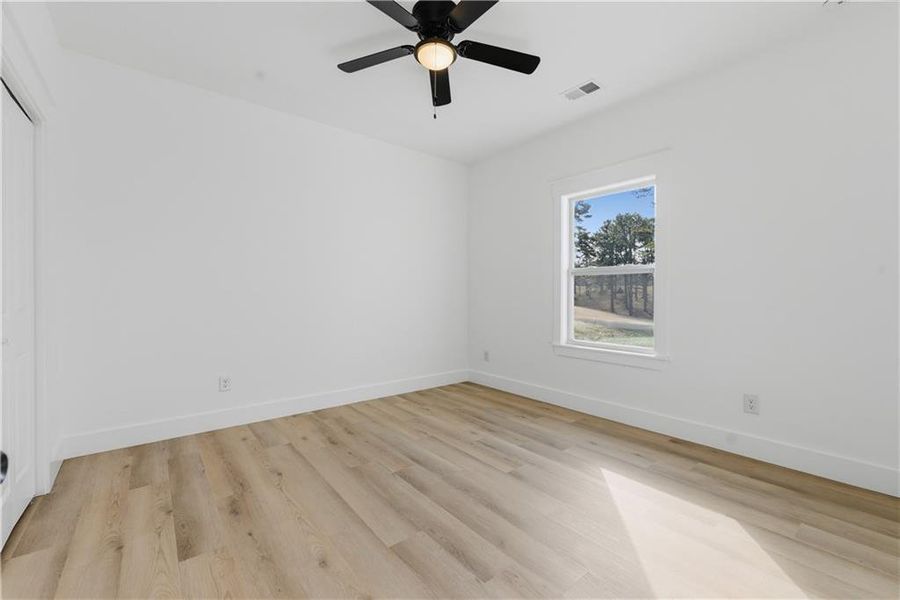 Spacious, unfurnished interior of a new home in , Cartersville (Image 27).