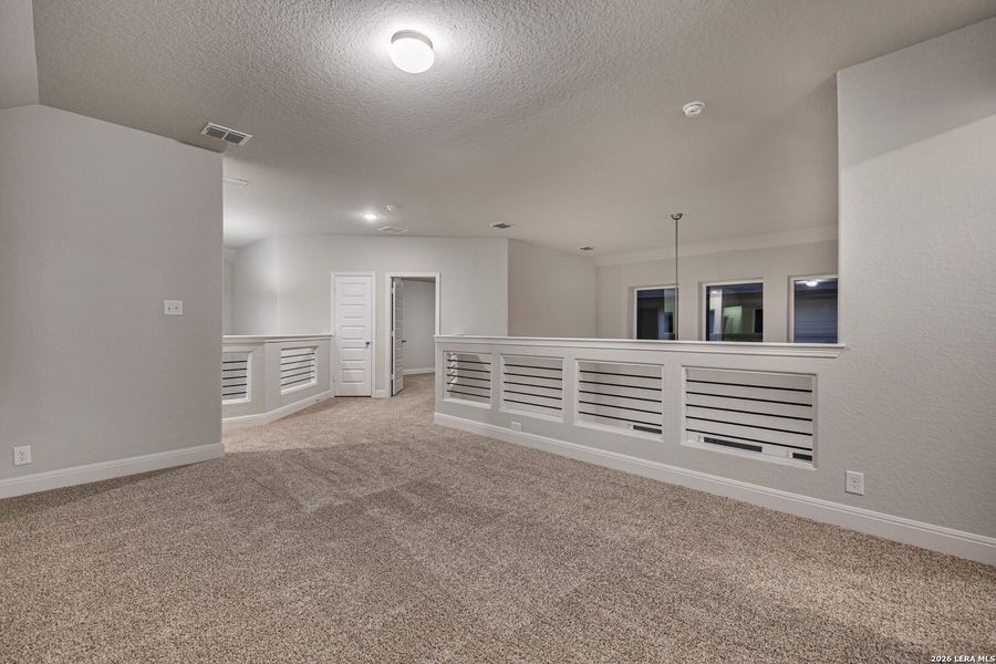 Spacious, unfurnished interior of a new home in Legacy at Lake Dunlap, New Braunfels (Image 9).