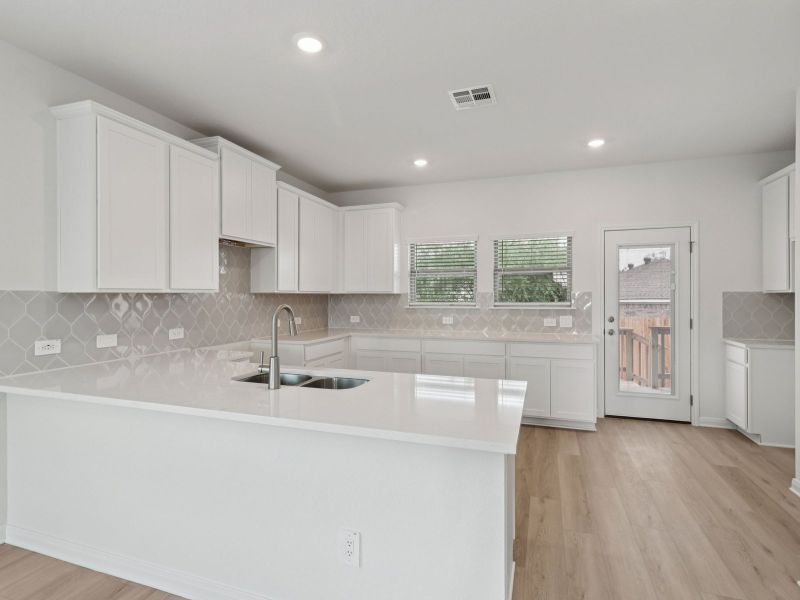 Furnished interior view inside a new home in Stetson Ridge, Marion (Image 9).