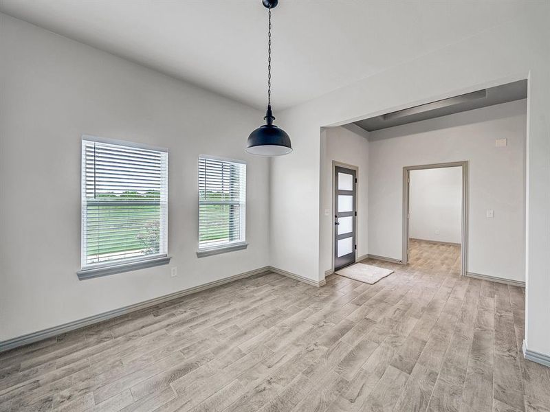 Image 4 of a home in .