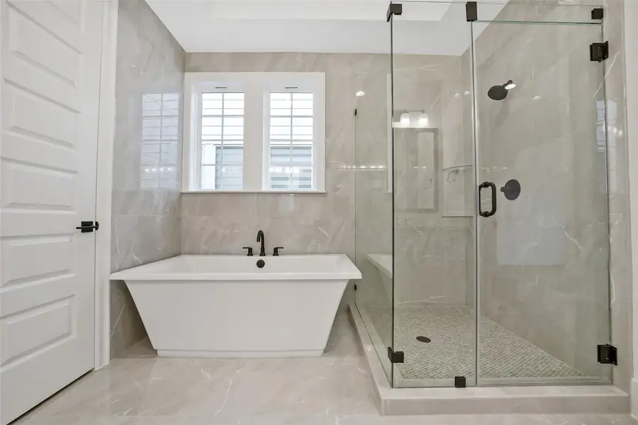 Furnished interior view inside a new home in Reserve in Memorial, Houston (Image 10). Furnished interior view inside a new home in Reserve in Memorial, Houston (Image 10).