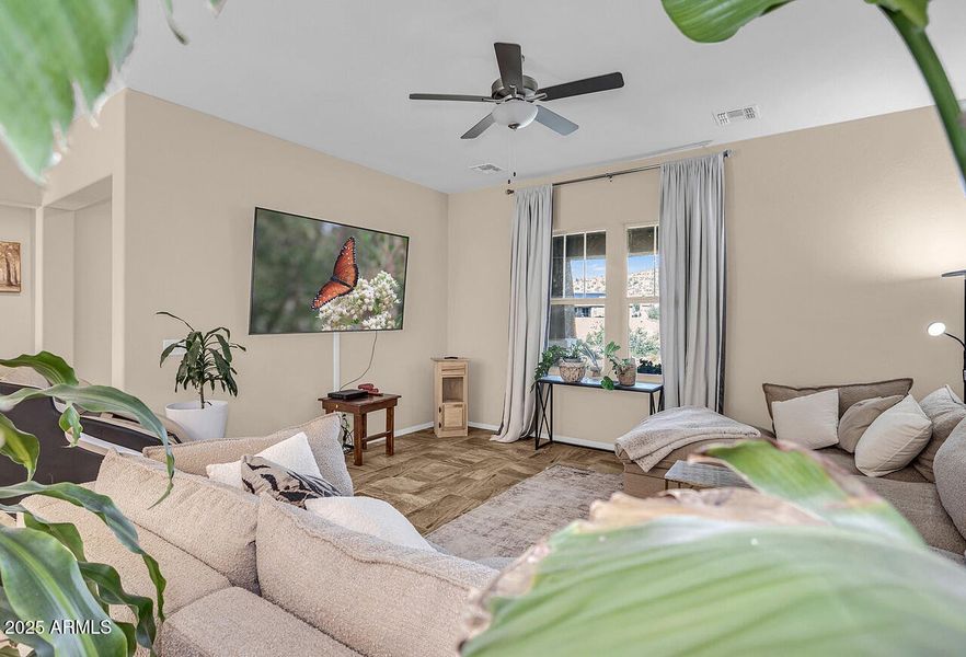 HK5A0531-1280 HK5A0531-1280