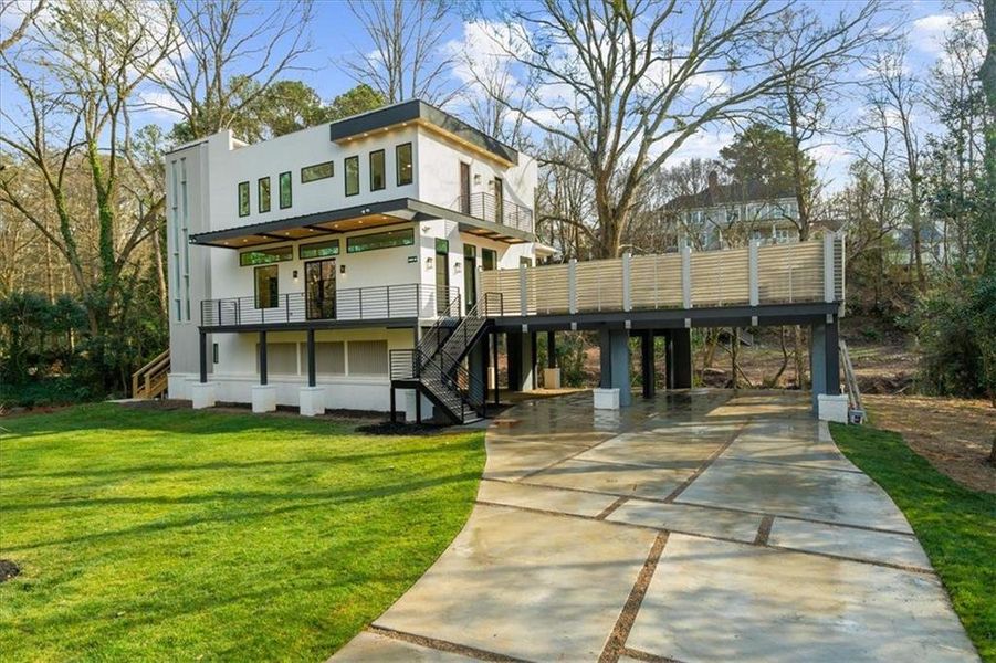 Exterior details and patio area of a home in , Atlanta (Image 39).