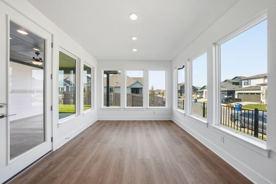 Spacious, unfurnished interior of a new home in Easton Park, Austin (Image 9). Spacious, unfurnished interior of a new home in Easton Park, Austin (Image 9).