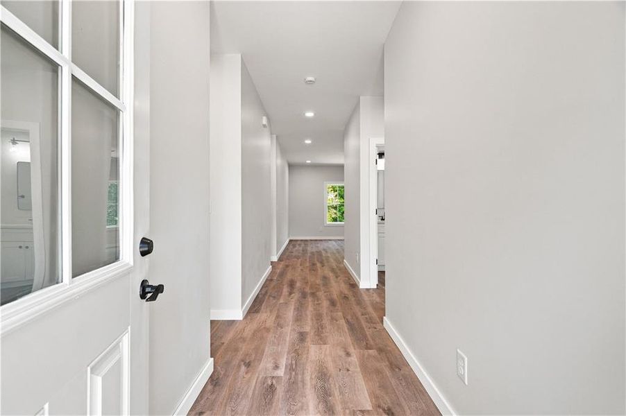 Spacious, unfurnished interior of a new home in , Talking Rock (Image 43).