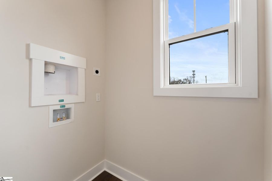 Spacious, unfurnished interior of a new home in Renaissance Place, Greenville (Image 15).