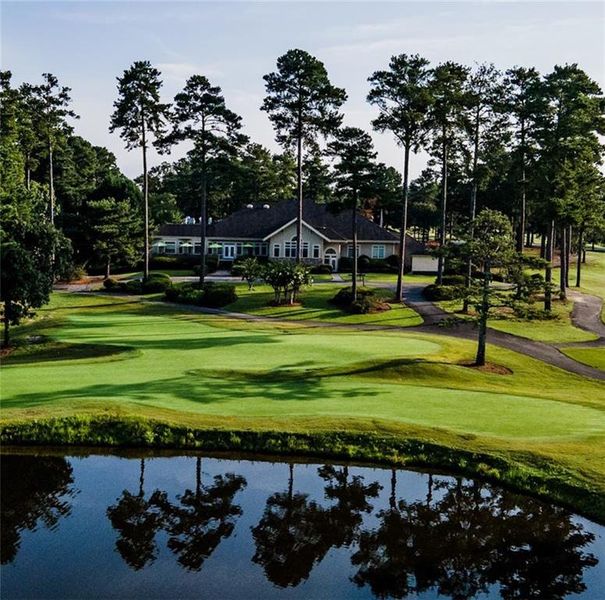 Image 39 of a home in The Fairways at Mirror Lake.