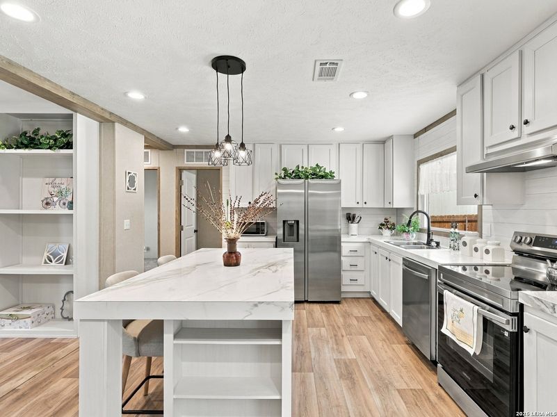 Furnished interior view inside a new home in , Canyon Lake (Image 4).