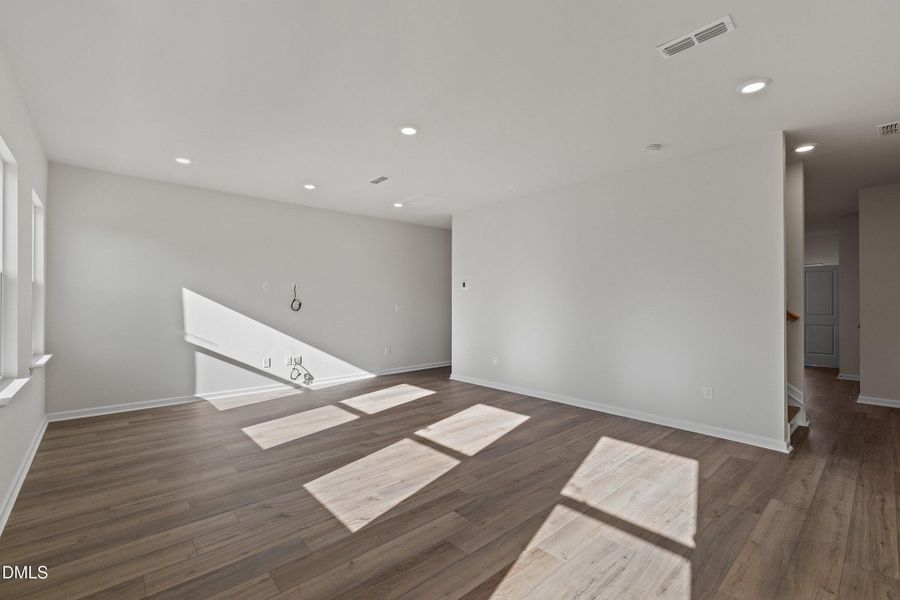 19-7242 Morris Acres Rd_8039