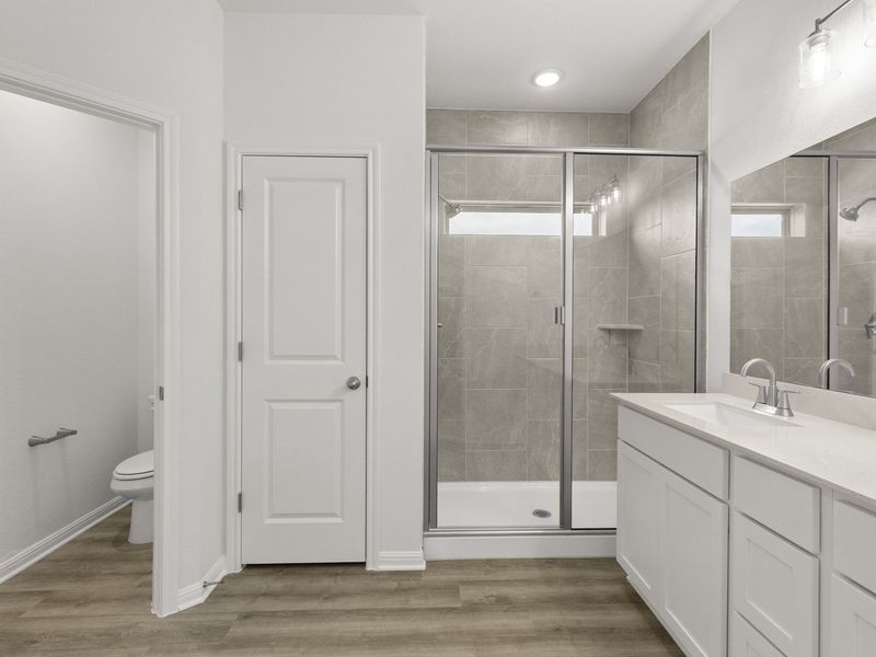 Representative furnished interior of a home built from the Dallas by Pacesetter Homes in Crosswinds, Kyle (Image 5).
