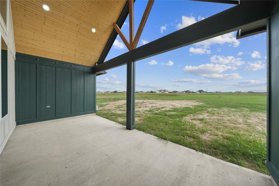 Enjoy the evening under this cover back patio Enjoy the evening under this cover back patio