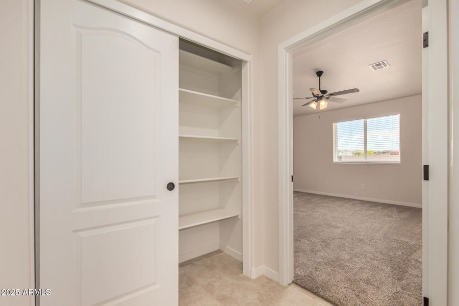 18 - Carver 18 - Carver