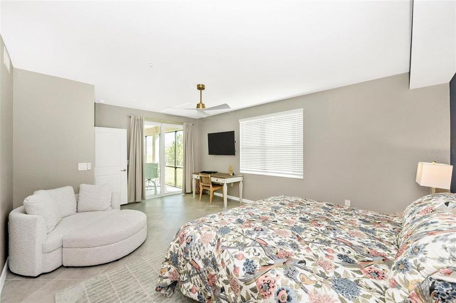 Furnished interior view inside a new home in Wellen Park Golf & Country Club, Venice (Image 7).