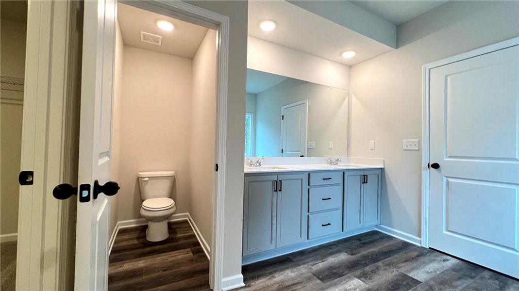 Furnished interior view inside a new home in , Braselton (Image 6).