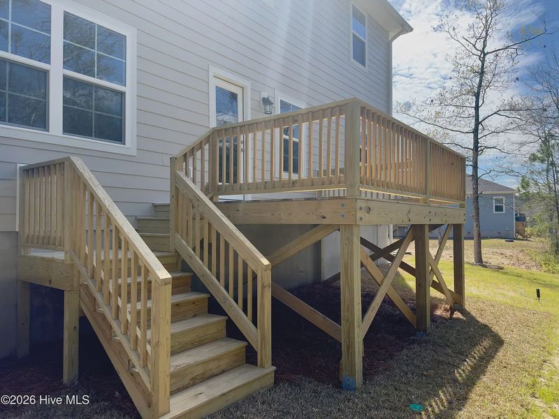 Exterior details and patio area of a home in Rutledge, Shallotte (Image 19).
