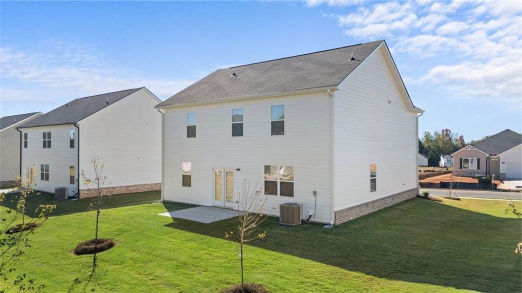 Exterior details and patio area of a home in Poplar Preserve, Newnan (Image 4).