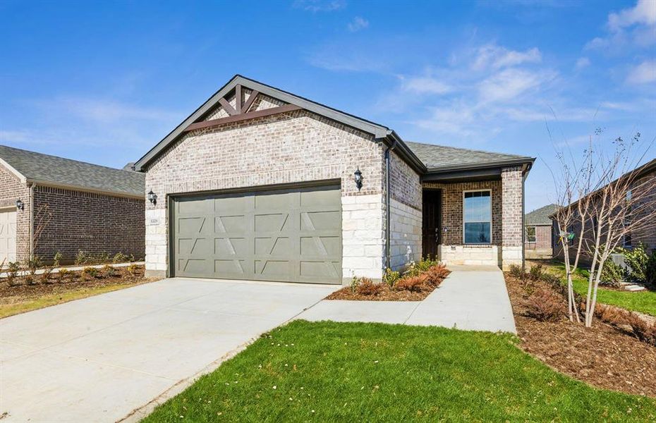 NEW CONSTRUCTION: Stunning single-story home available at Legacy Hills Del Webb NEW CONSTRUCTION: Stunning single-story home available at Legacy Hills Del Webb