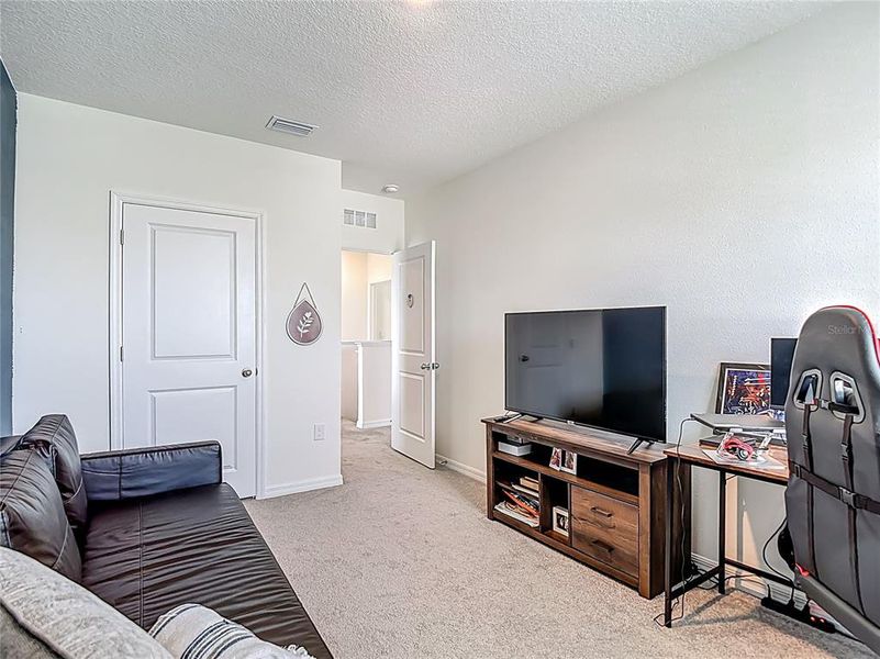 Furnished interior view inside a new home in , Wesley Chapel (Image 30).