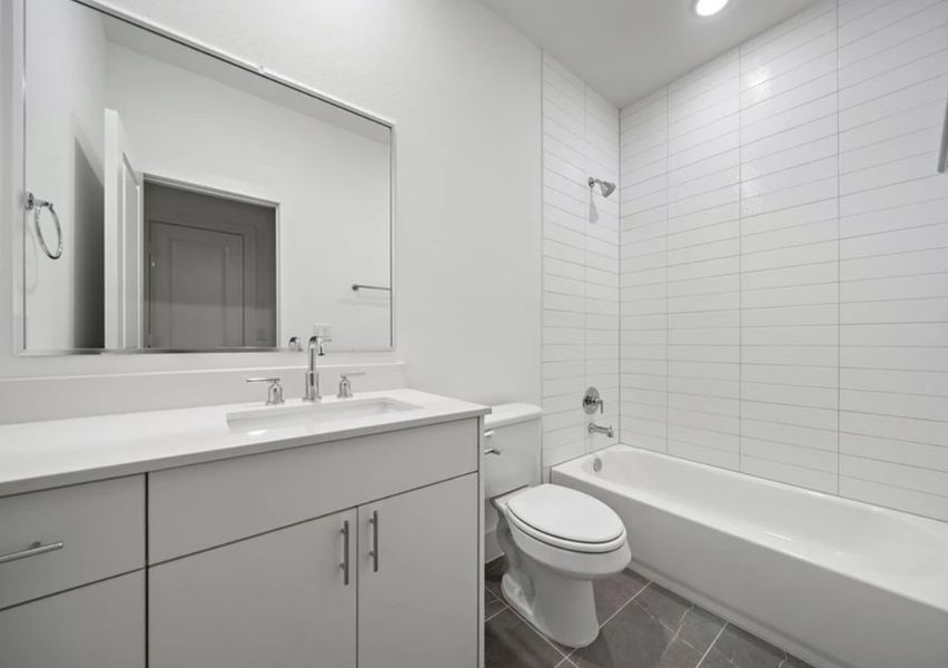 Representative furnished interior of a home built from the The Amy by Riverway Homes in Sherwood Oak Gardens, Houston (Image 8). Representative furnished interior of a home built from the The Amy by Riverway Homes in Sherwood Oak Gardens, Houston (Image 8).