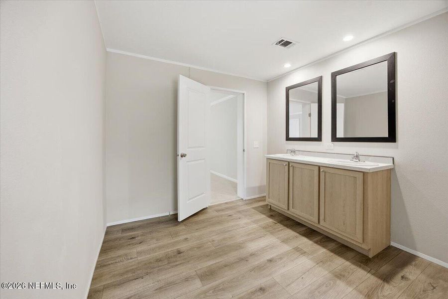 Image 22 of a home in .