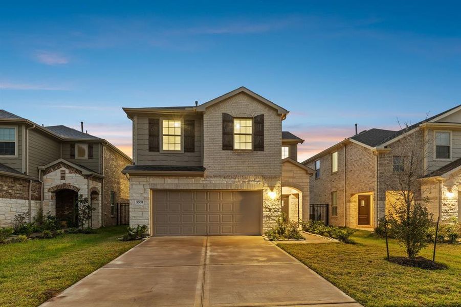 Welcome home to 1005 Laguna Cove, located in the popular master-planned community in Sunterra! Sunterra is zoned to award-winning Katy ISD!