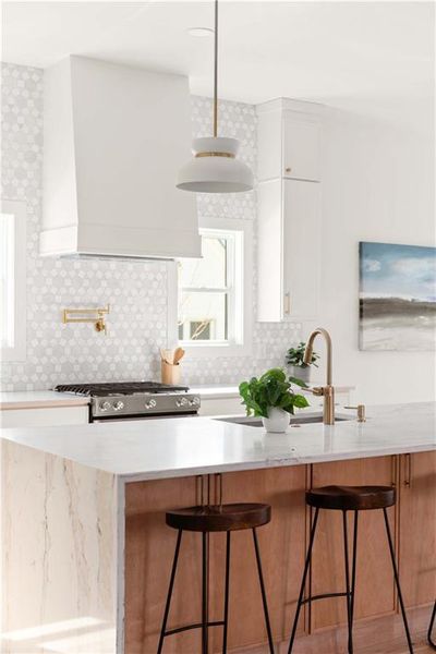 Furnished interior view inside a new home in , Atlanta (Image 34).