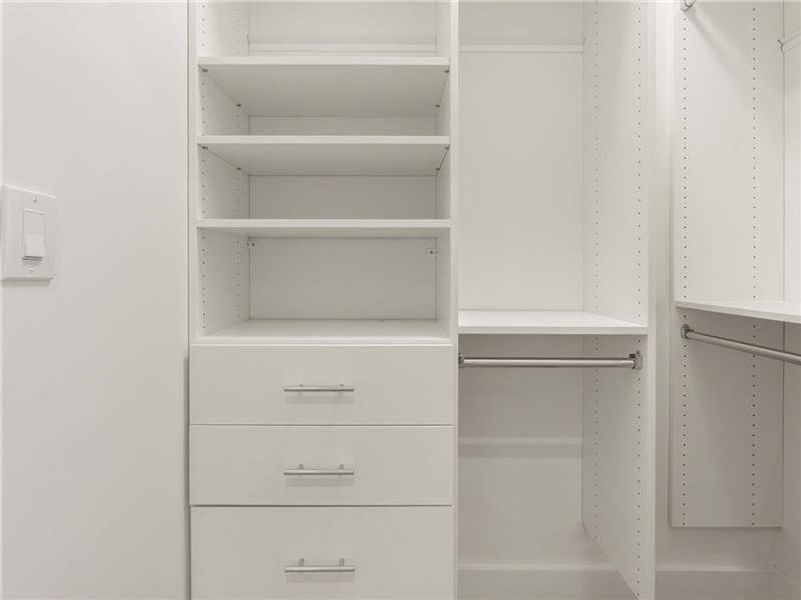 Image 33 of a home in . Image 33 of a home in .