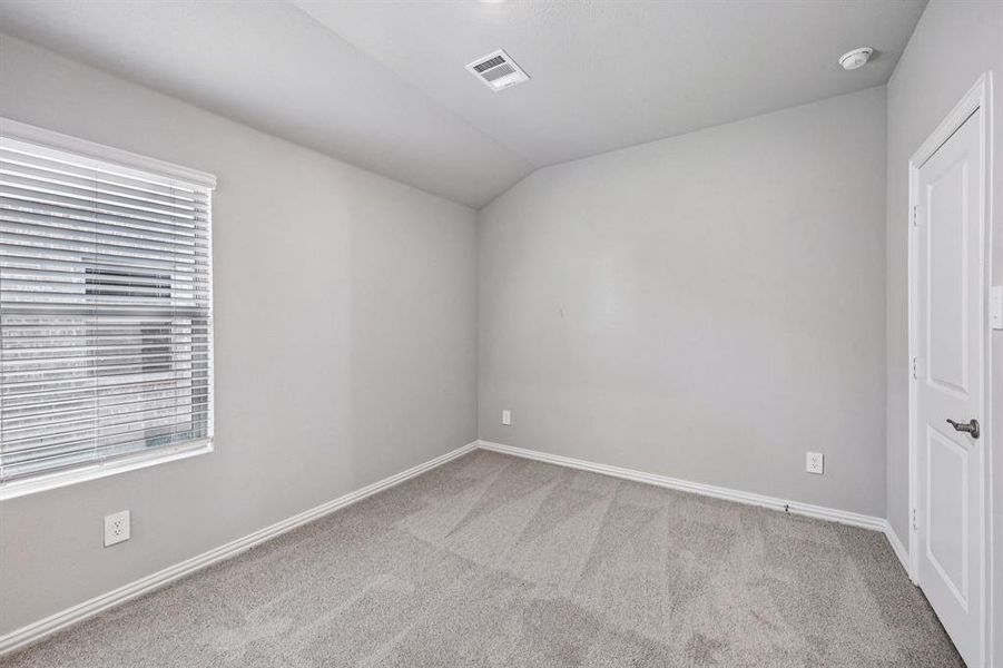 Spacious, unfurnished interior of a new home in Lakehaven - Signature Series, Farmersville (Image 34).