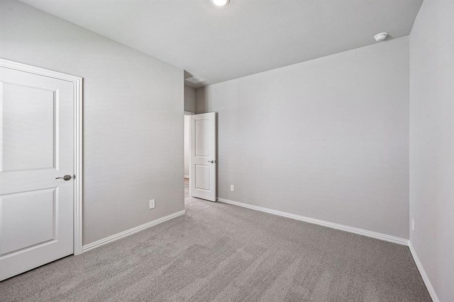 Photo is not of the actual home, but is an inspirational photo of builder’s model home and may depict options, furnishings, and/or decorator features that are not included. Photo is not of the actual home, but is an inspirational photo of builder’s model home and may depict options, furnishings, and/or decorator features that are not included.