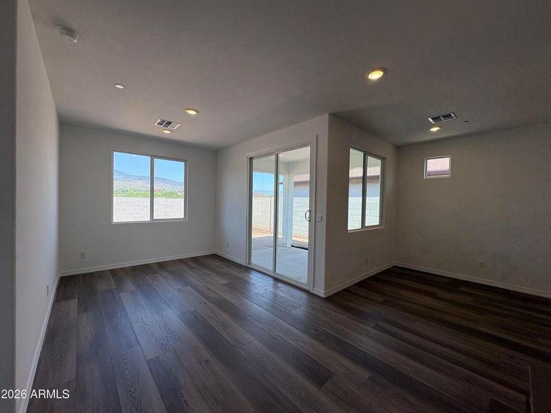 Spacious, unfurnished interior of a new home in Vineyards at Cottonwood, Cottonwood (Image 12).