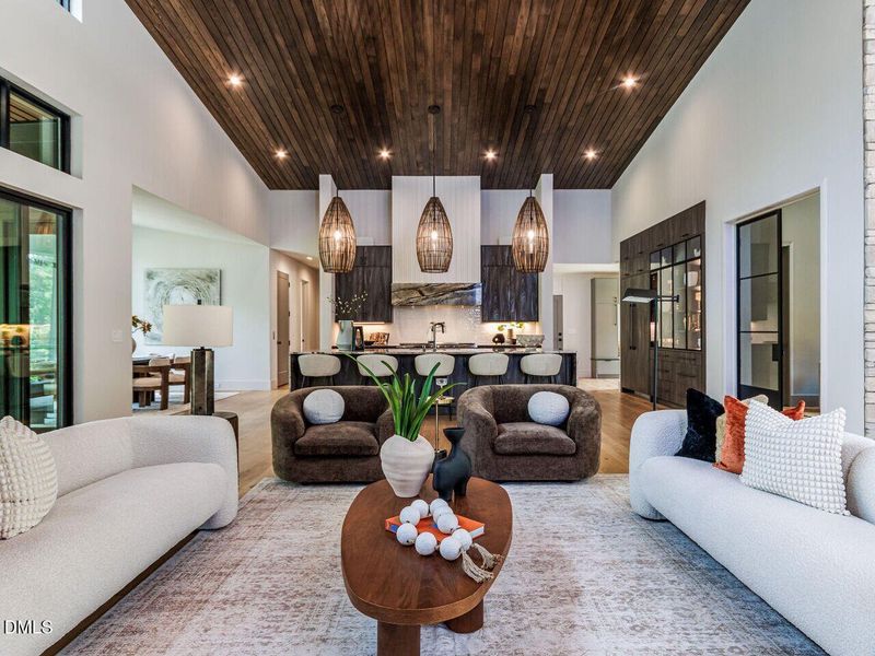 014-1280x960-living-room