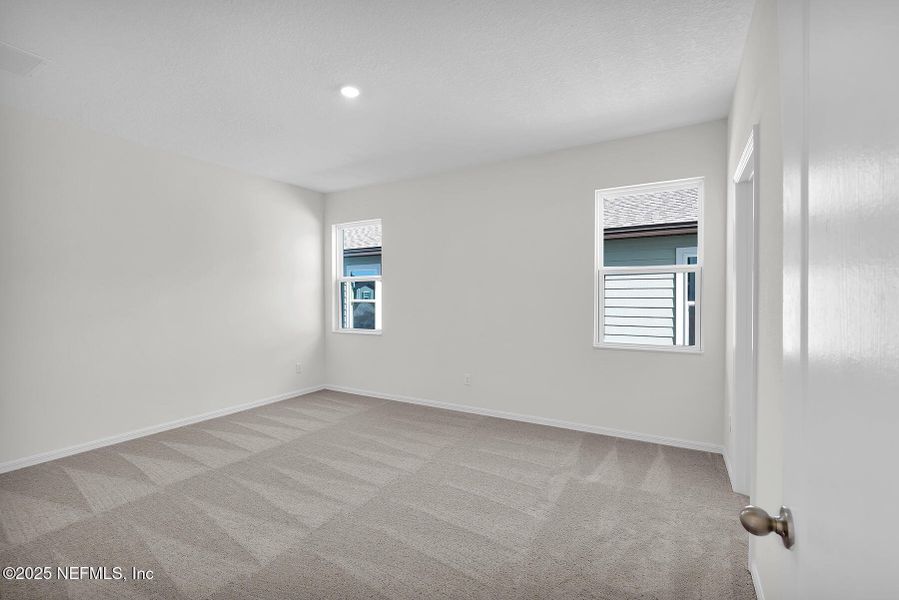 Spacious, unfurnished interior of a new home in Westport Landing, Jacksonville (Image 25).