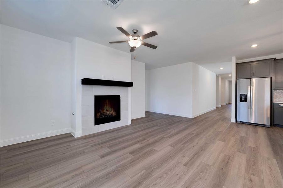 Spacious, unfurnished interior of a new home in Ashford Park - Texana Series, Corinth (Image 30). Spacious, unfurnished interior of a new home in Ashford Park - Texana Series, Corinth (Image 30).