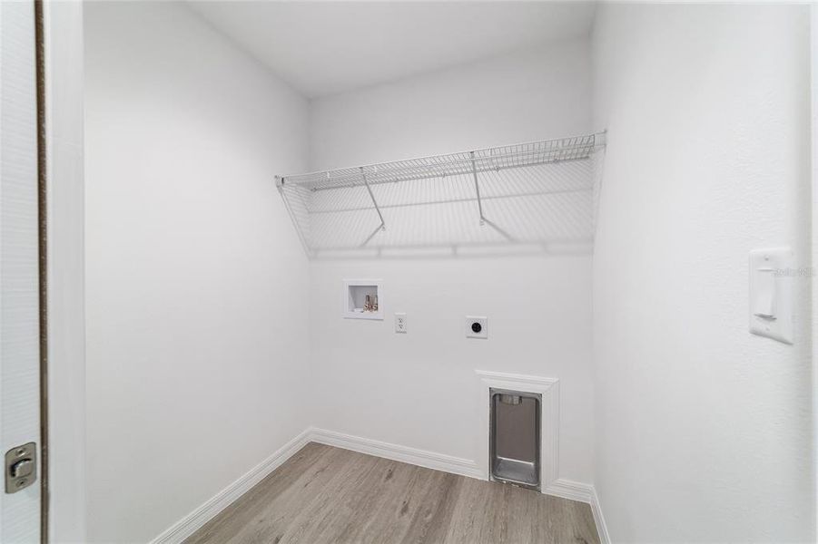 Spacious, unfurnished interior of a new home in , Dunnellon (Image 63). Spacious, unfurnished interior of a new home in , Dunnellon (Image 63).