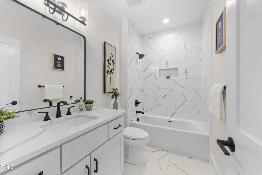 47-web-or-mls-VB4A8860