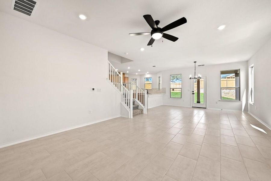 Spacious, unfurnished interior of a new home in Creekside at Estancia, Austin (Image 6).