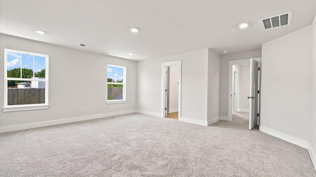Desirable primary suite layout with spacious en suite bath in a proven, established community