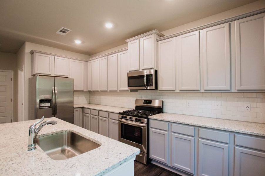 Furnished interior view inside a new home in Creekside Landing, Dallas (Image 9).