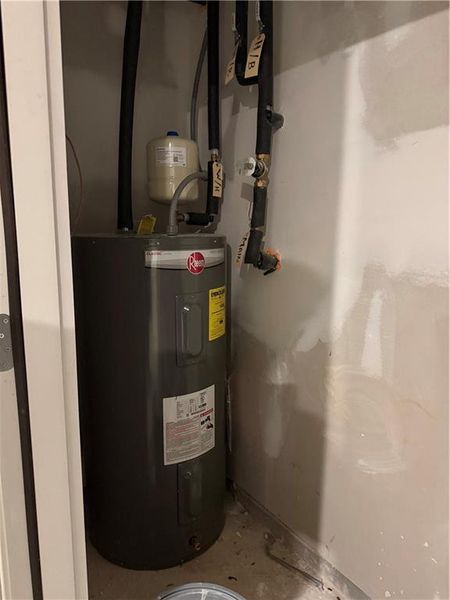 Image 40 of a home in Porter Reserve.